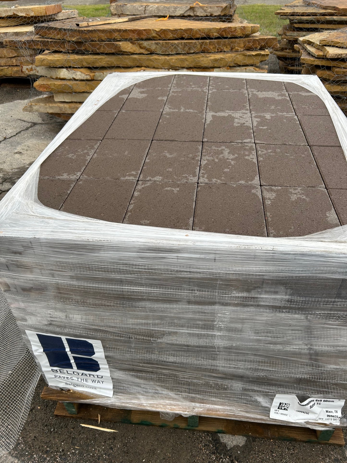 Paver Dimensions 6x9 Accent Suede