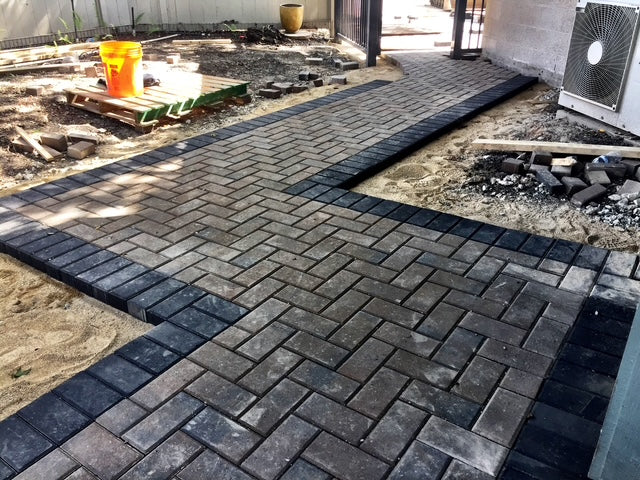 Paver Holland Stone Charcoal Pallet