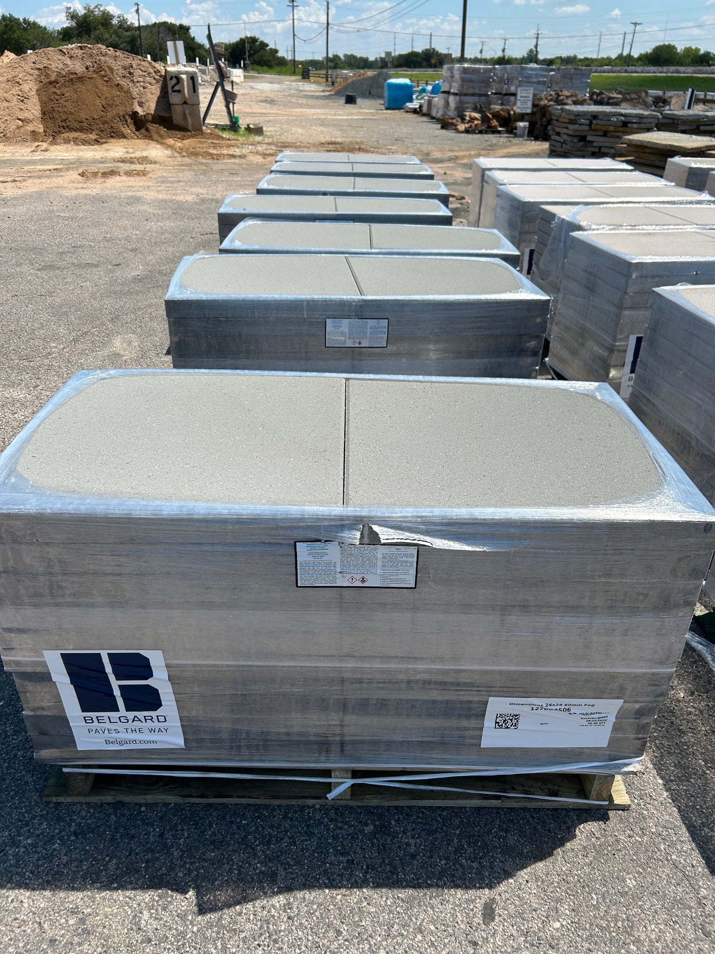 Dimensions Slab 2x2 Square Paver Fog